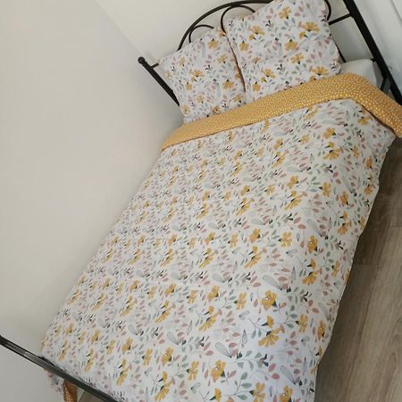 Joli Apartment กลีชี ภายนอก รูปภาพ